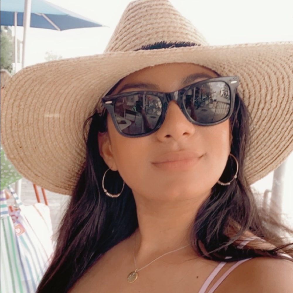 Meet your Posher, Darienne